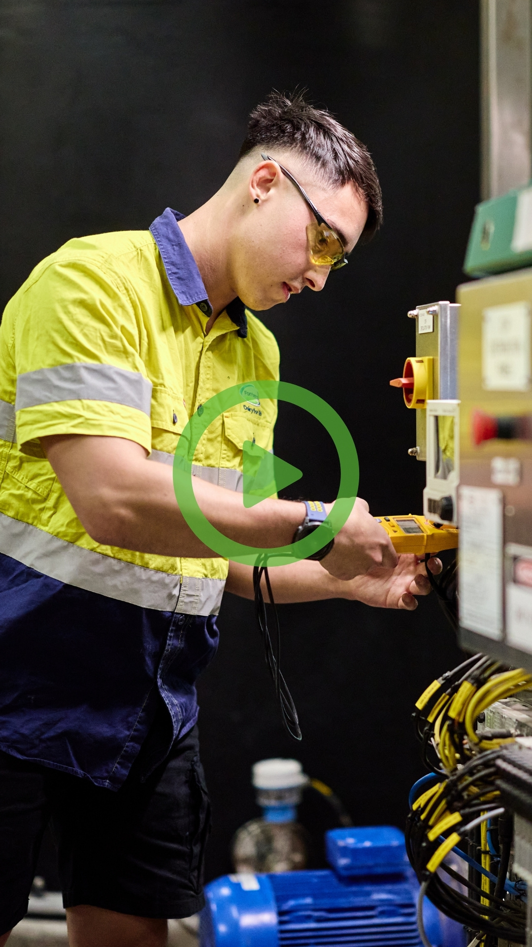 Open https://youtu.be/ejmaI-iNE4o Preston working